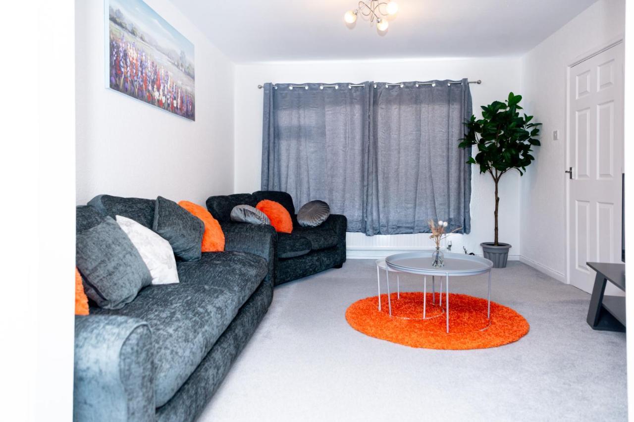 Apartamento Exceptional Abode, Fast Wifi, Parking, Kingswood *